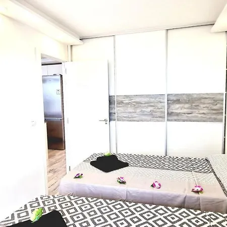 بيت للعطل Luxury Ocean View 1 Bedroom *